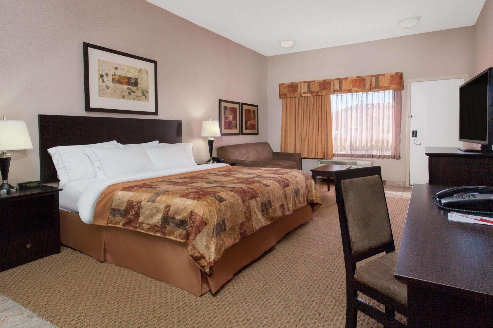 Hotel Ramada By Wyndham Brooks Extérieur photo