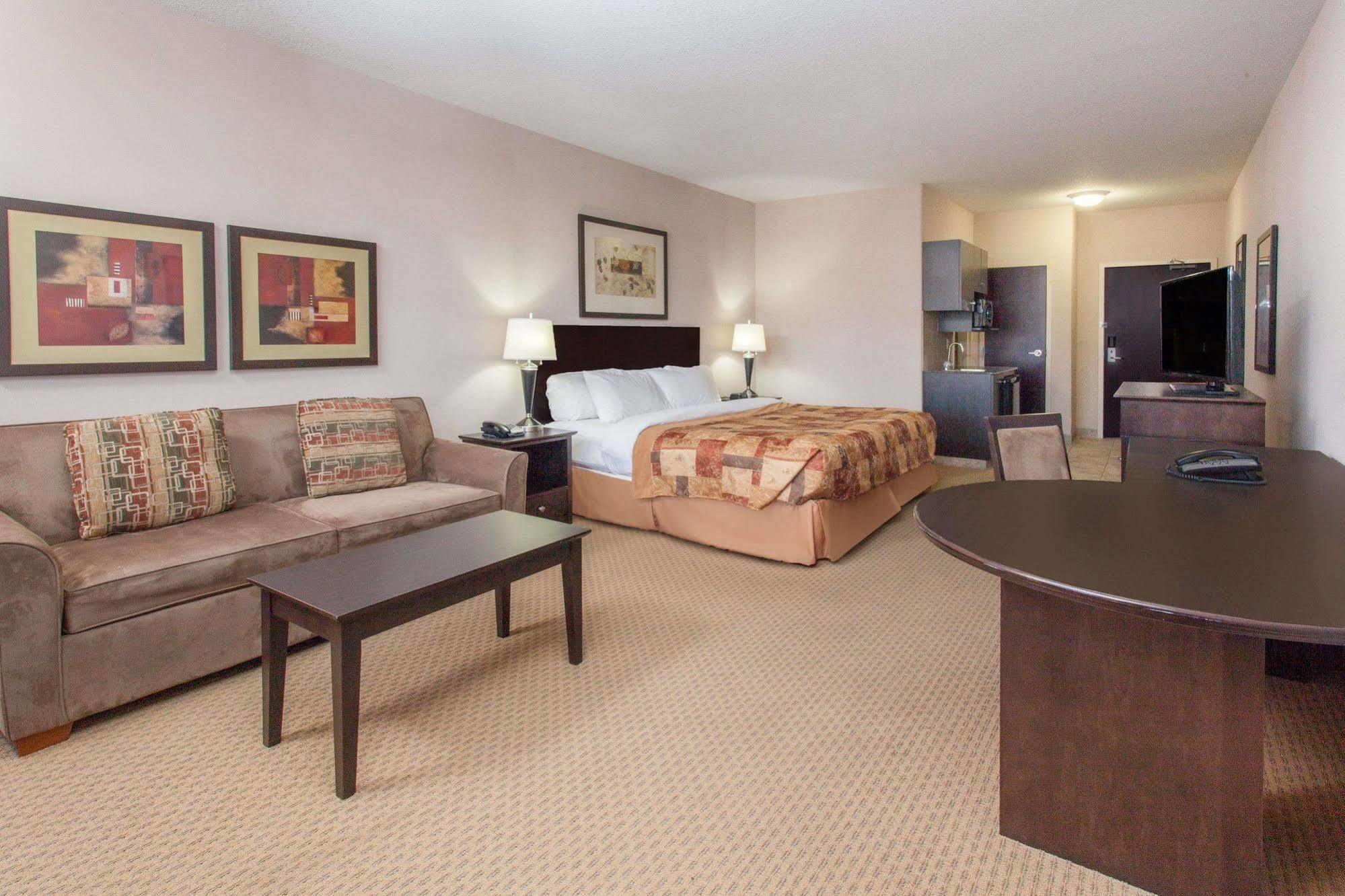 Hotel Ramada By Wyndham Brooks Extérieur photo
